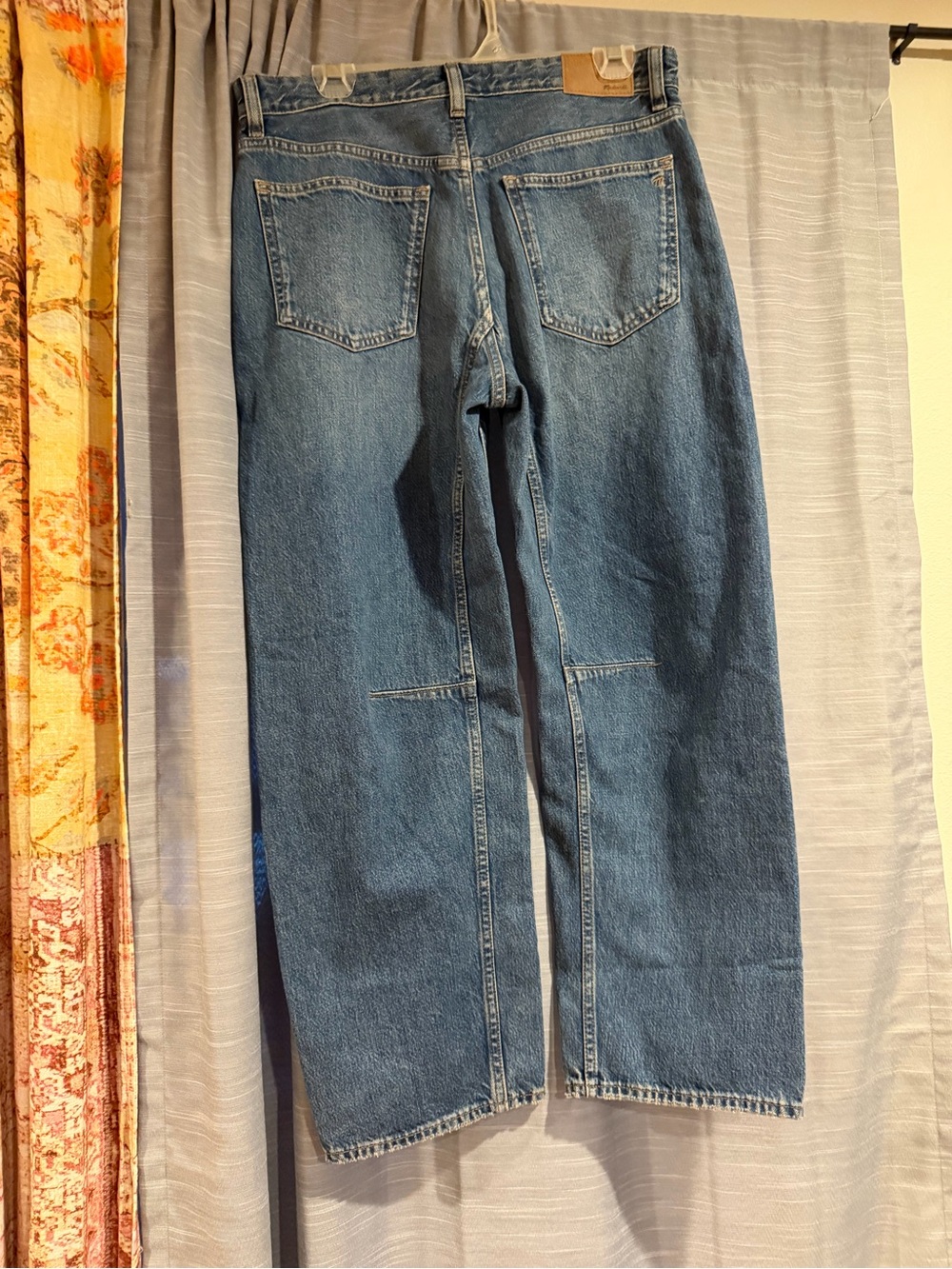 Madewell Women's Medium Blue Darted Barrel-Leg Jeans NWT - Picture 2 of 7